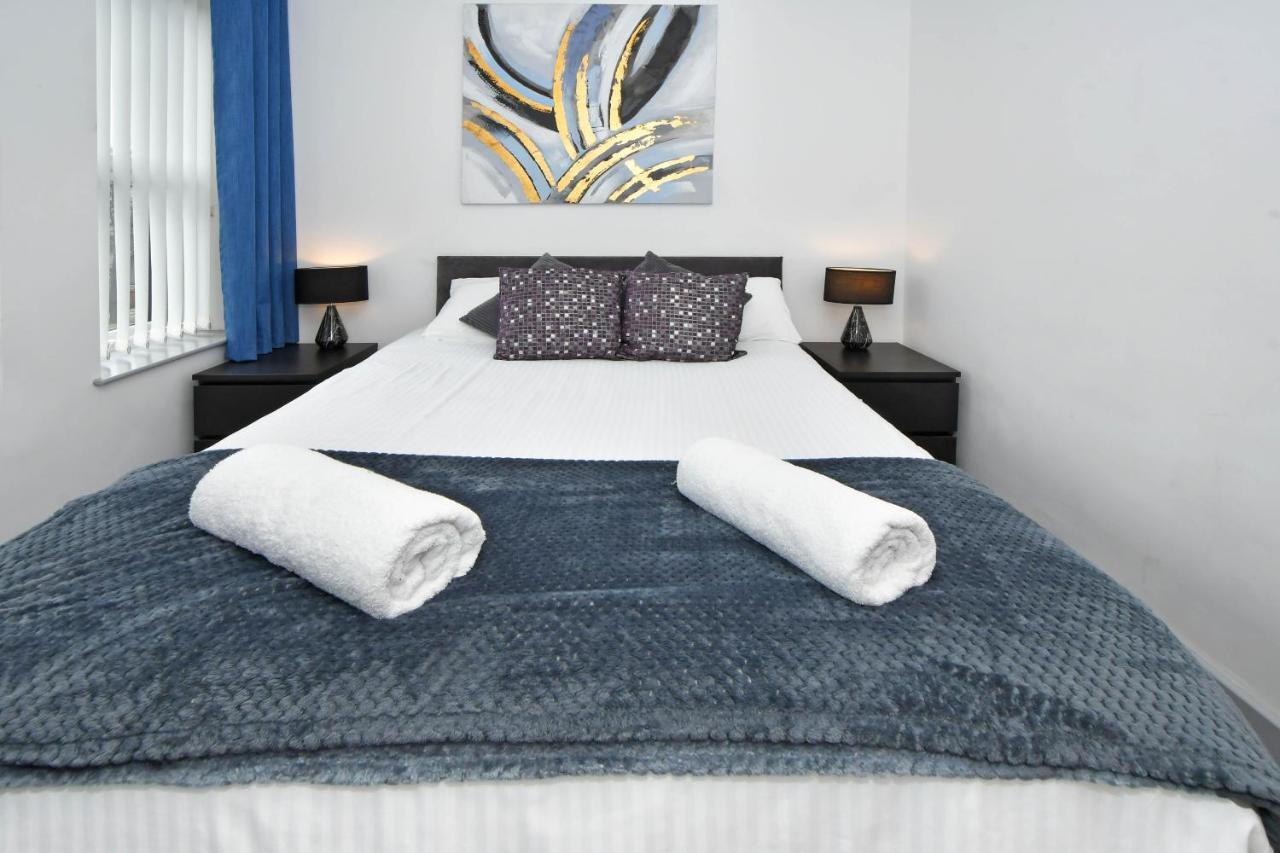 Smithfield By Yourstays - Gated With Private Car Park In Centre Apartment