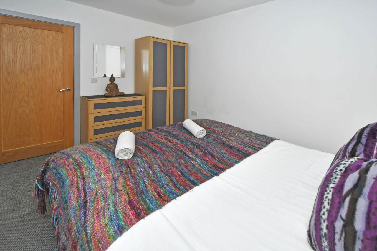 Smithfield By Yourstays - Gated With Private Car Park In Centre Apartment