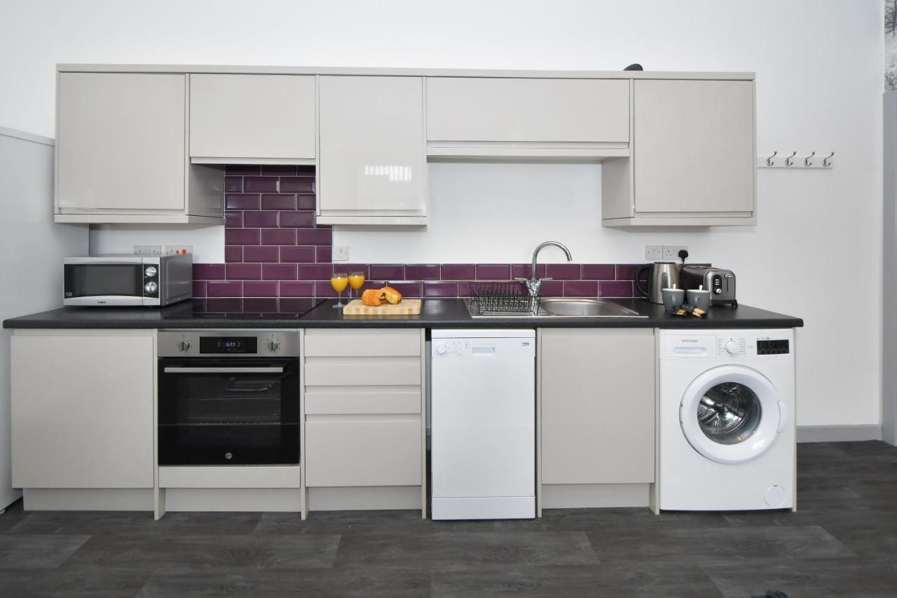 Smithfield By Yourstays - Gated With Private Car Park In Centre Apartment Stoke-on-Trent