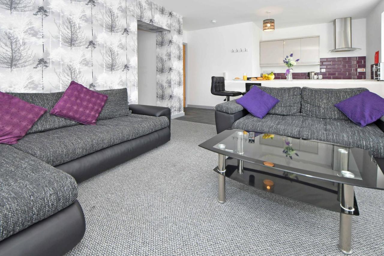 Smithfield By Yourstays - Gated With Private Car Park In Centre *