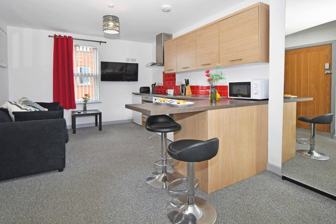 Smithfield By Yourstays - Gated With Private Car Park In Centre *