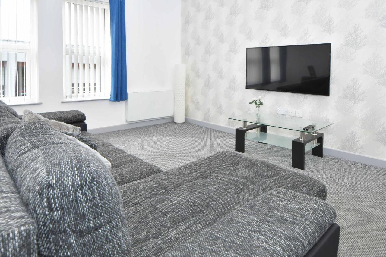 Smithfield By Yourstays - Gated With Private Car Park In Centre Apartment Stoke-on-Trent