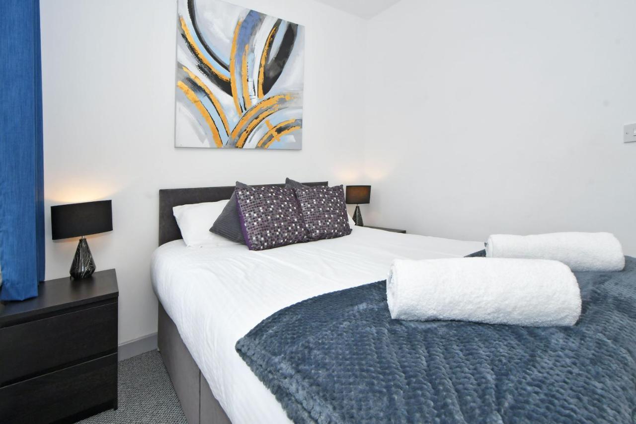 Smithfield By Yourstays - Gated With Private Car Park In Centre Apartment *